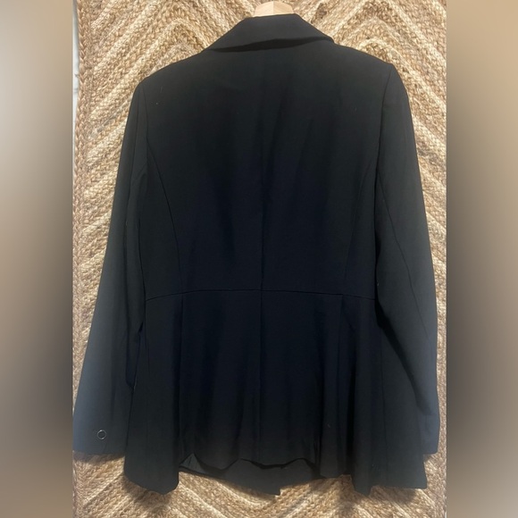 Lane Bryant Women's Black "The Bryant Blazer," Size 12,Button Closure - Picture 3 of 10